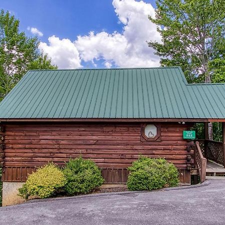 Forever Yours, Hot Tub, 1089 Of Free Attraction Tickets For Each Paid Day, Dollywood And More Pigeon Forge Exterior foto