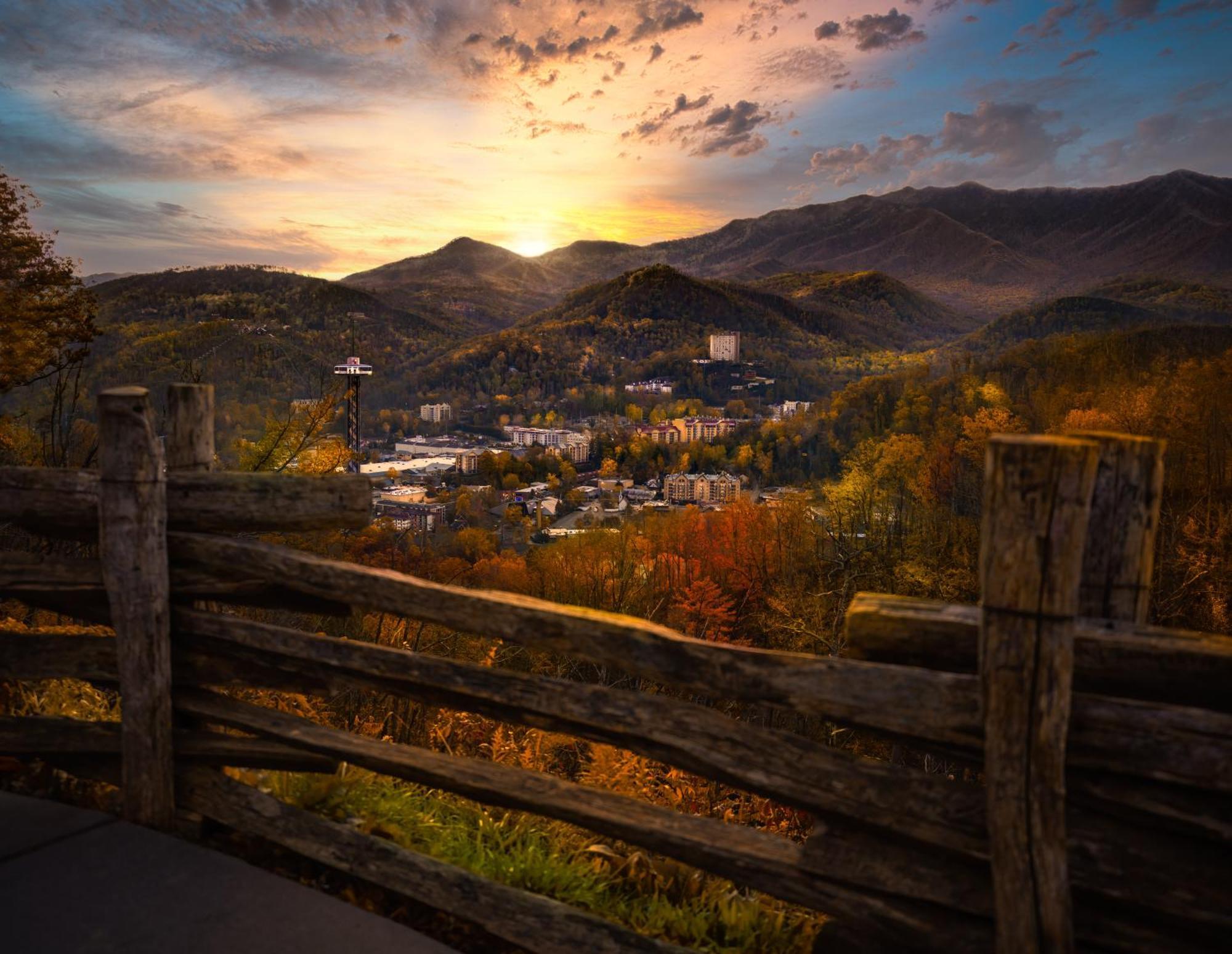 Forever Yours, Hot Tub, 1089 Of Free Attraction Tickets For Each Paid Day, Dollywood And More Pigeon Forge Exterior foto